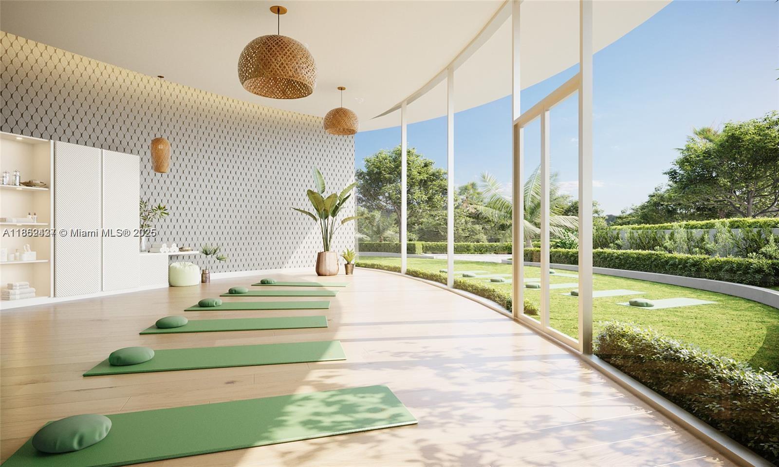 Building Photo - 700 NE 24th St