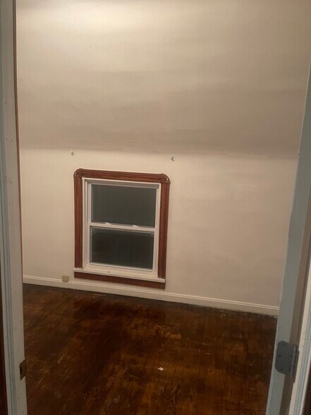 Building Photo - 3640 W 47th Pl