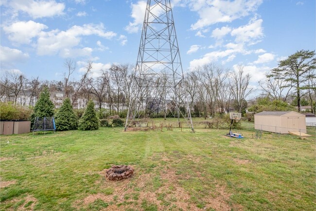 Building Photo - 765 Huntington Pkwy