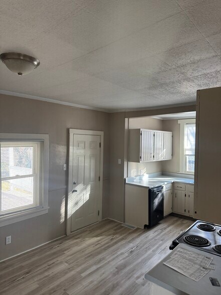 Building Photo - 1832 Franklin Ave