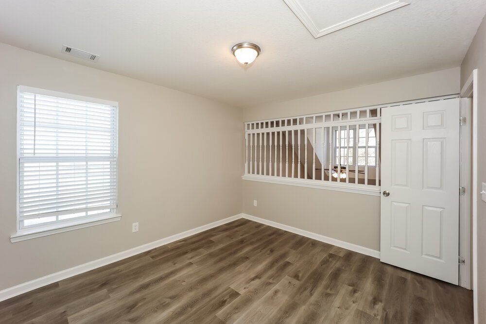 Building Photo - 4423 Ravenwood Dr