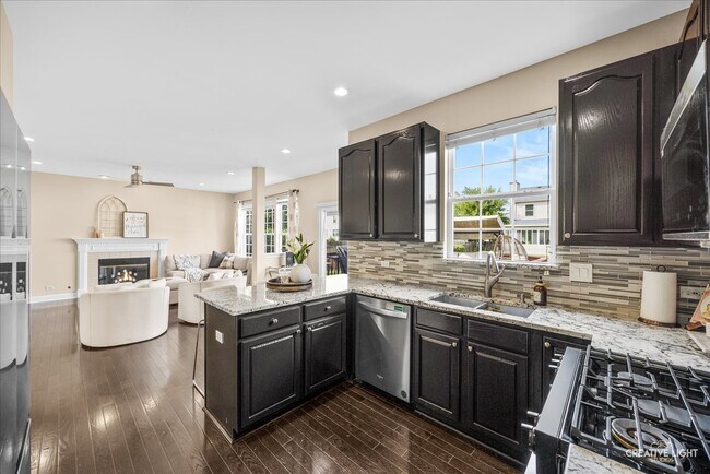 Building Photo - 1445 Waterside Dr