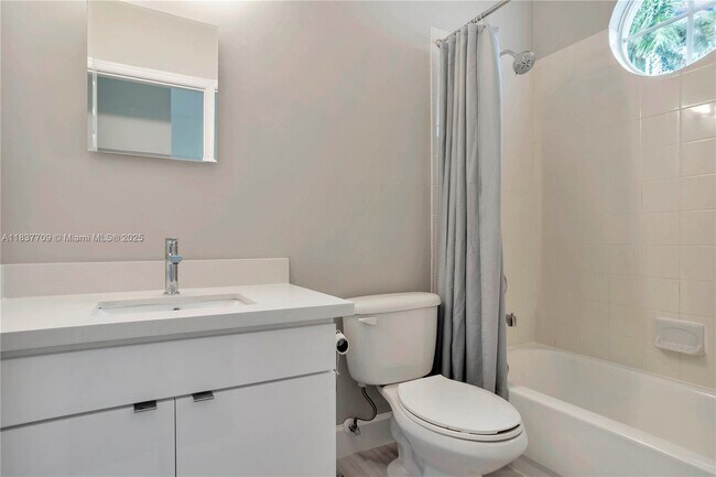 Building Photo - 2527 Eagle Run Dr