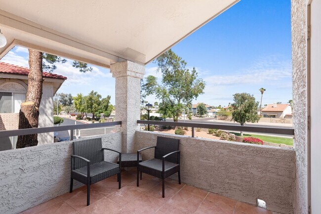 Building Photo - Charming 1BR Condo in Phoenix