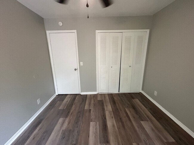 Building Photo - 240-26 Jamil Road, Columbia, SC 29210