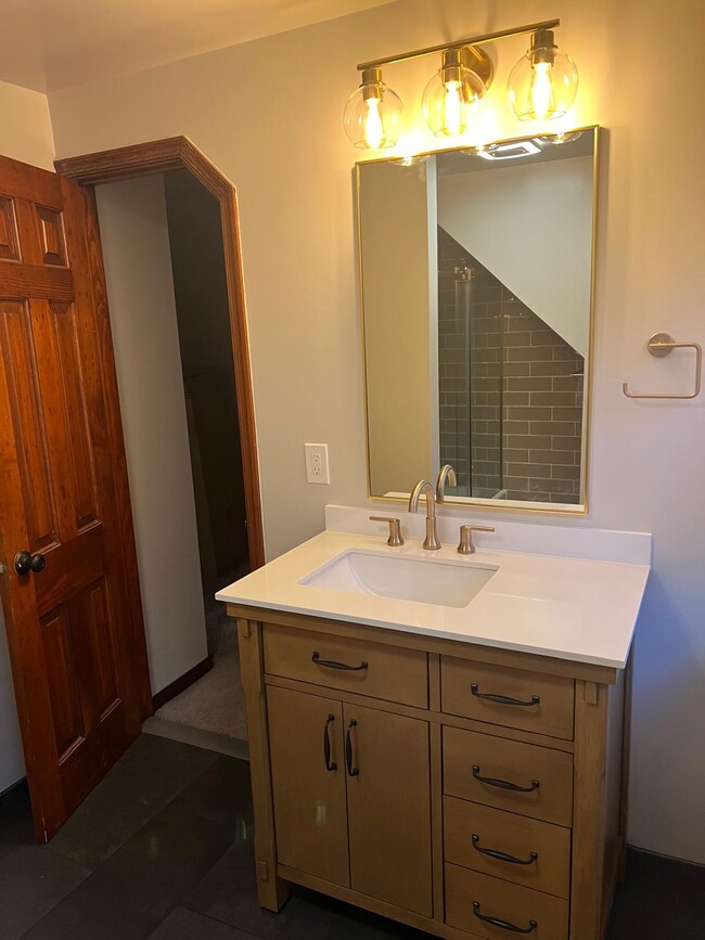 Building Photo - 7110 Ayers Meadow Ln