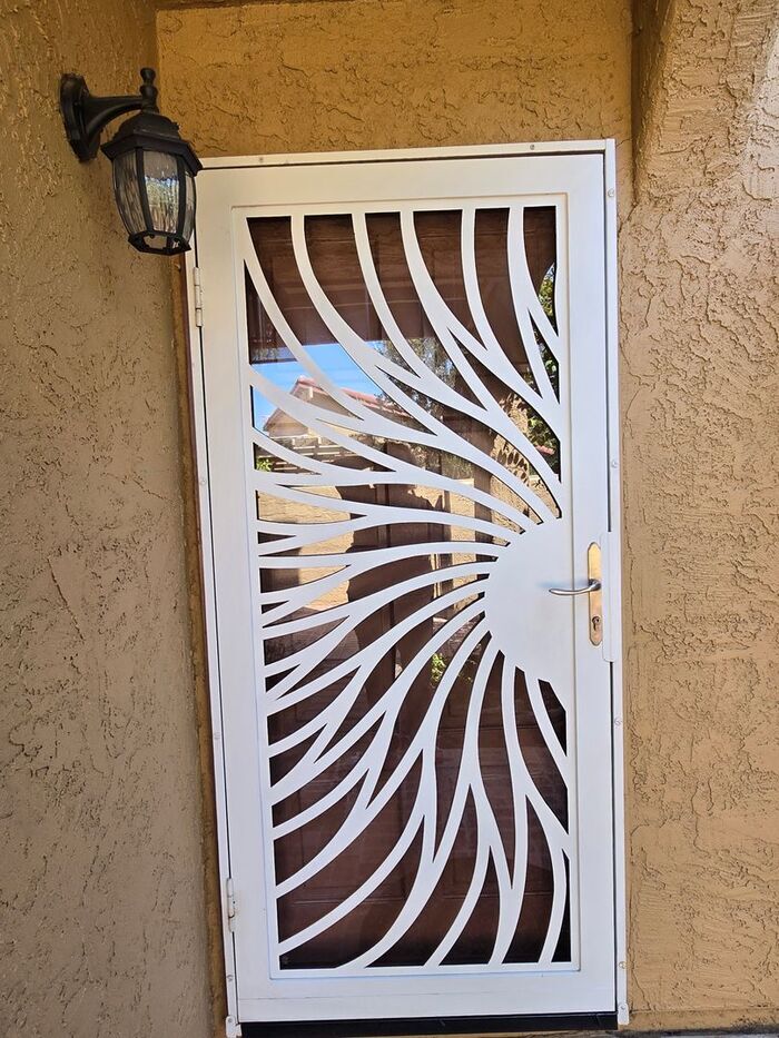 Building Photo - 8422 N Central Ave