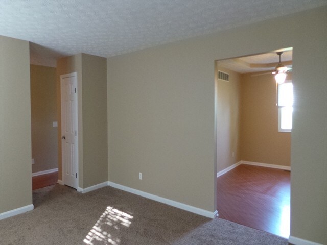 Building Photo - 6714 Midnight Sun Dr