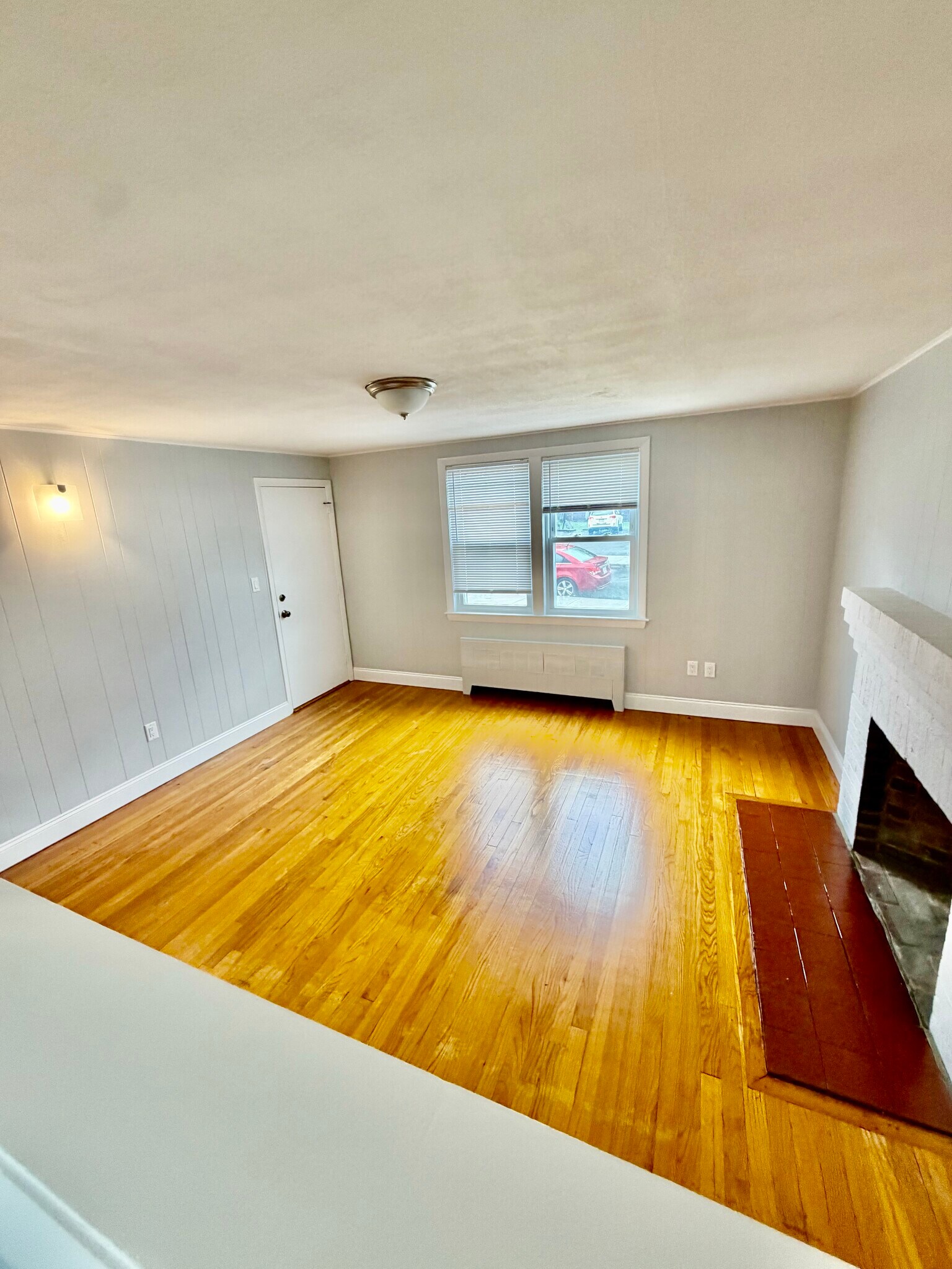 Building Photo - 78 Haddon St