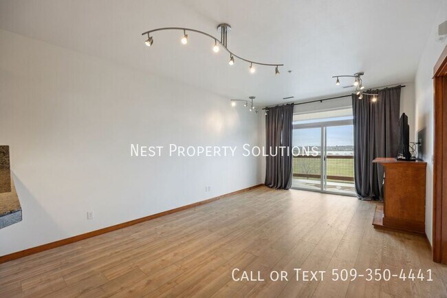 Building Photo - 6432 Melby Way NE