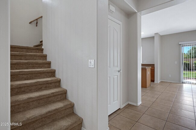 Building Photo - 1696 S Falcon Dr
