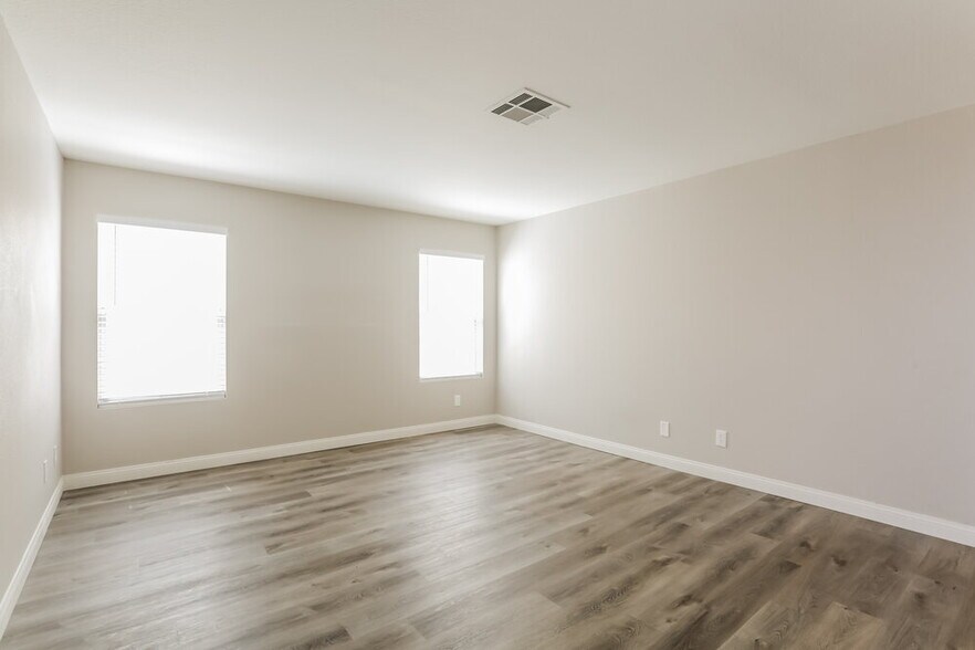 Building Photo - 1433 Bellglen Dr