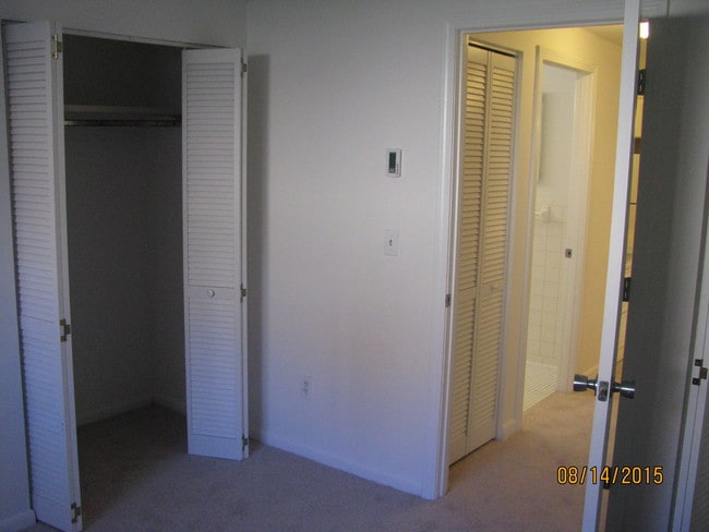 Building Photo - 1020 Southern Artery