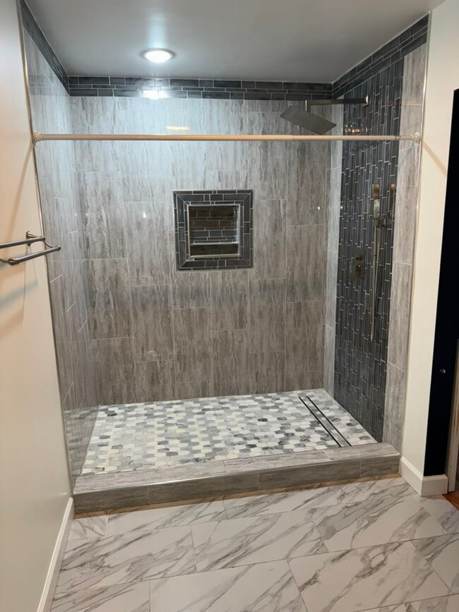 Building Photo - 54 Carolyn Ln