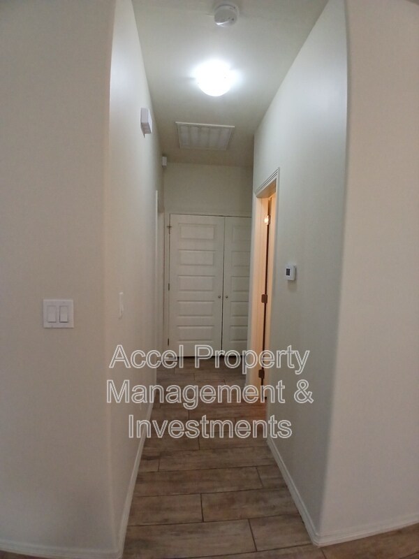 Building Photo - 3713 Whitewing Ave