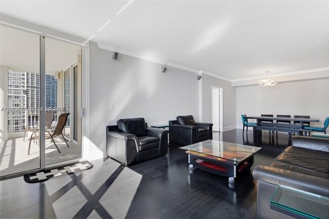 Building Photo - 701 Brickell Key Blvd