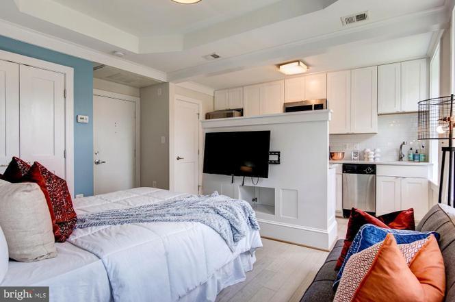 living room with flatscreen - 1451 Park Rd NW