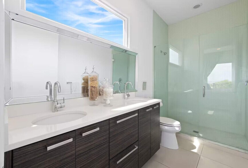 Building Photo - 141 S Atlantic Ave