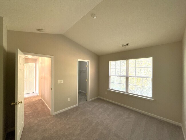 Building Photo - T.R. Lawing Realty Property