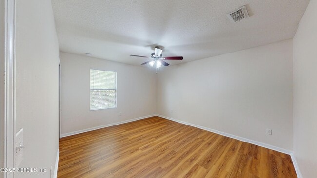 Building Photo - 5000 Magnolia Valley Dr