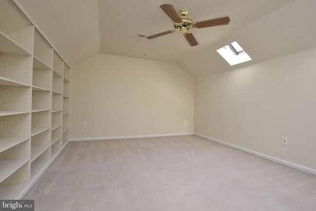 Building Photo - 7919 Blue Gray Cir