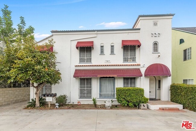 Building Photo - 727 Crenshaw Blvd