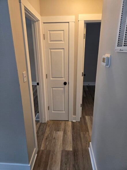 Building Photo - 807 S 15th St