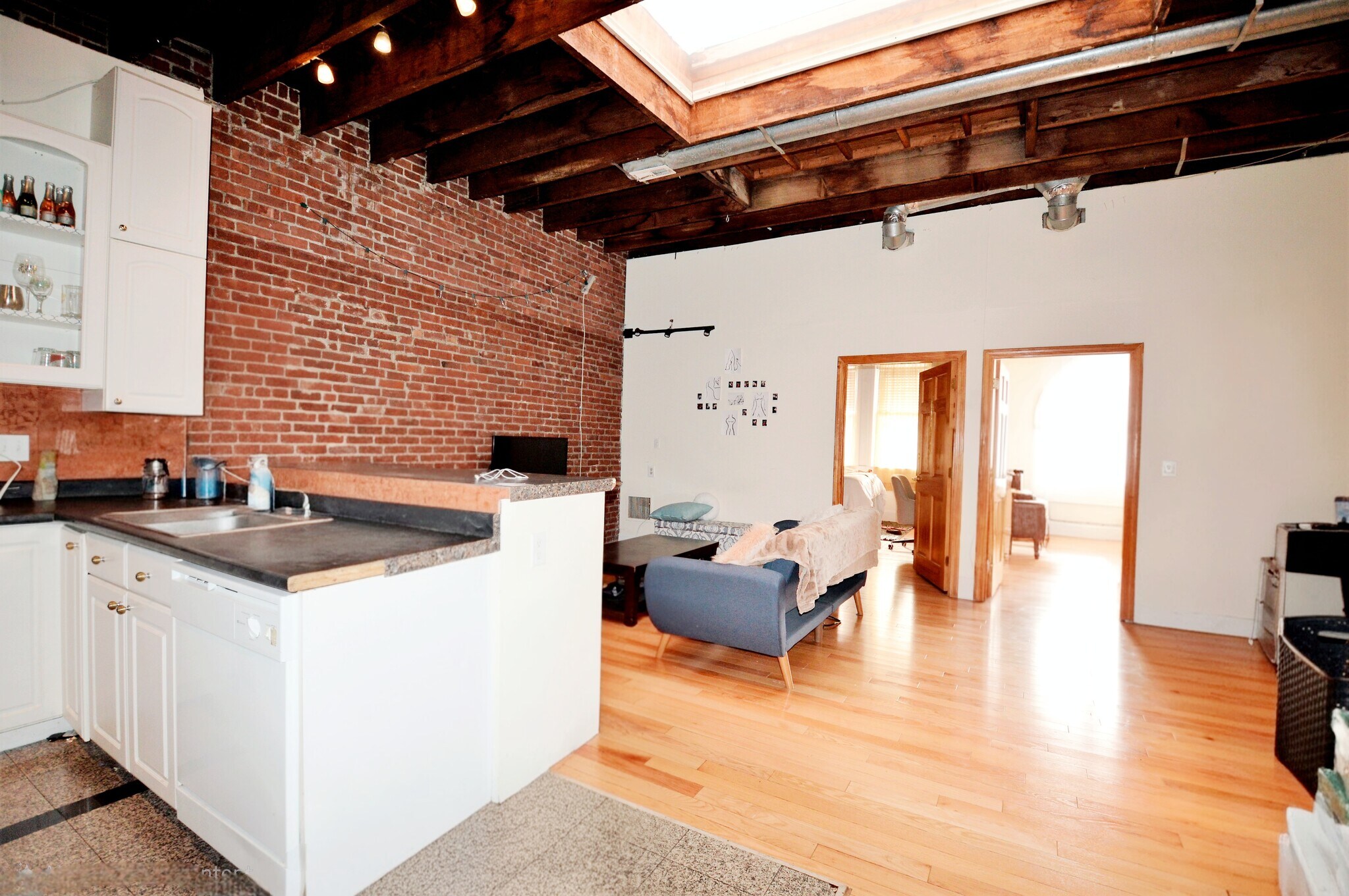 Building Photo - 27 Saint Marys Ct