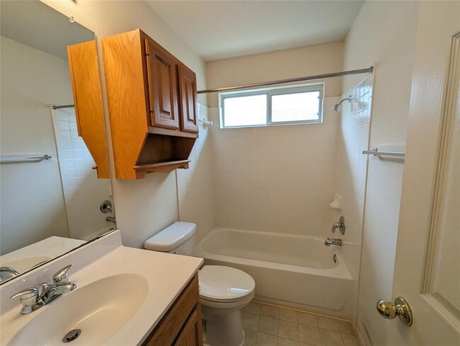 Building Photo - 14508 Spearmint Tea Trail
