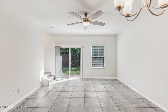Building Photo - 750 Servia Dr