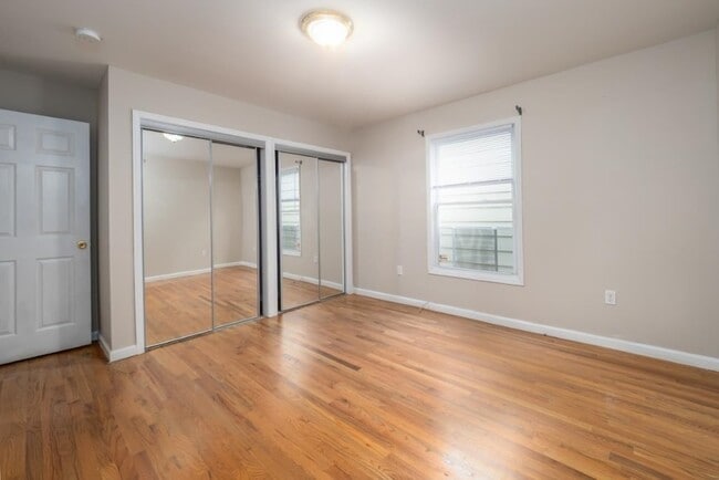 Building Photo - 355 West Side Ave