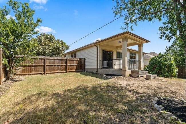 Building Photo - 5501 S Hearsey Dr