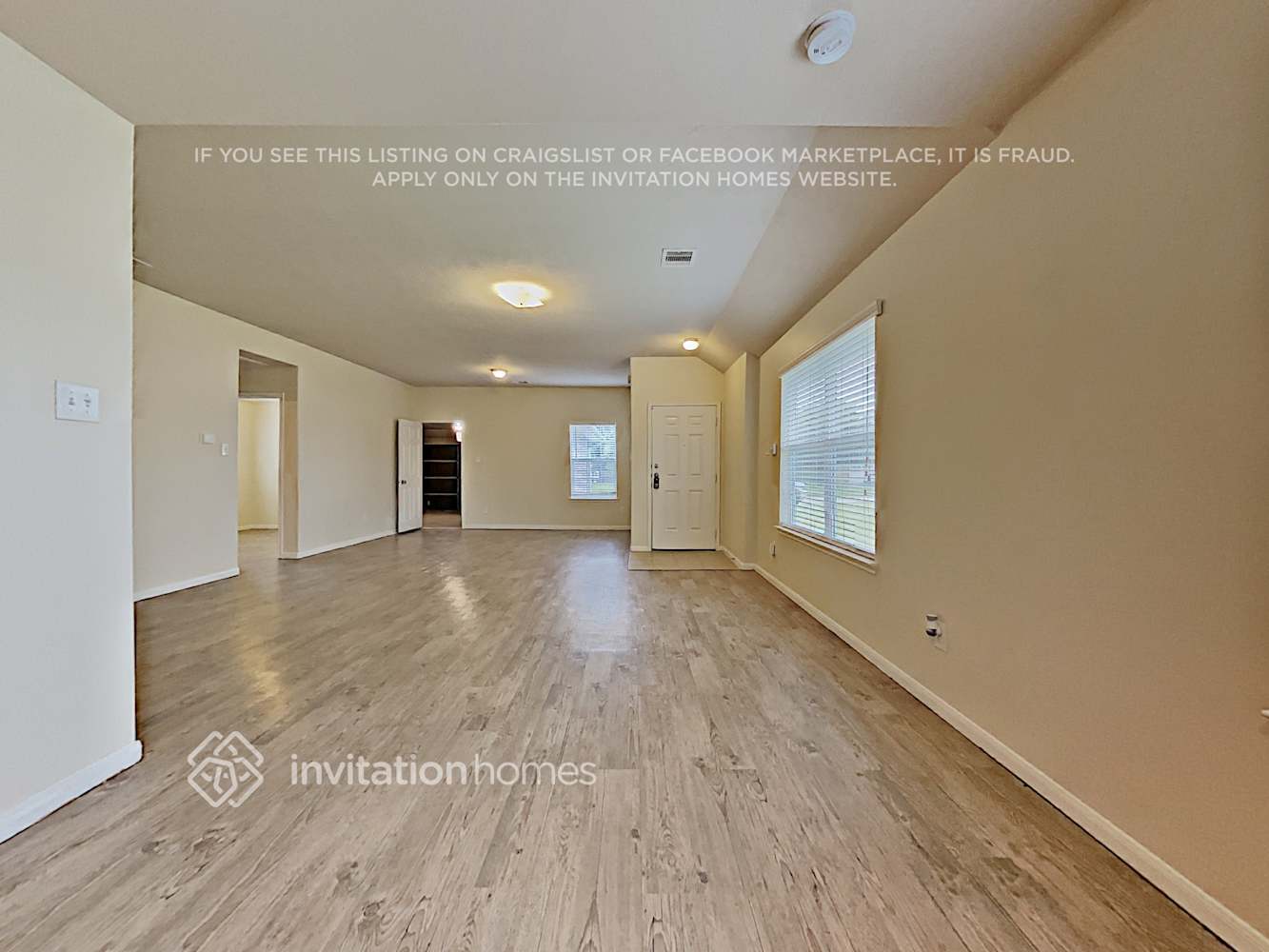 Building Photo - 19143 Canaras Ct