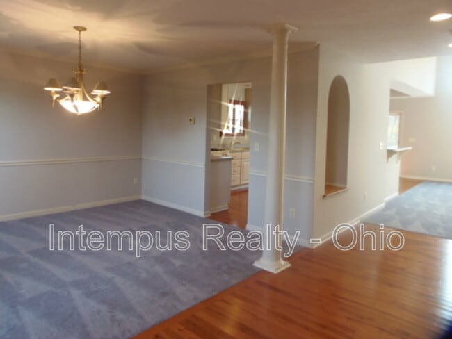 Building Photo - 516 Ironhorse Dr