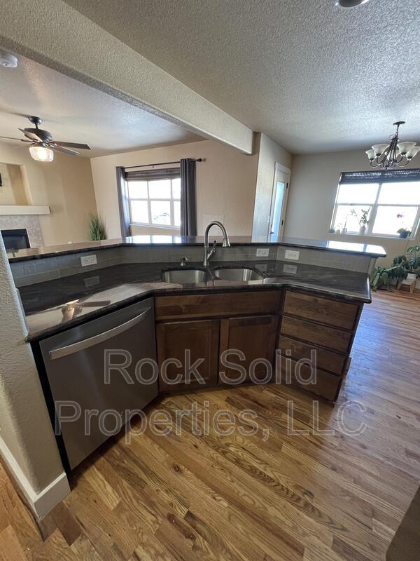 Building Photo - 3712 Gunsmoke Rd