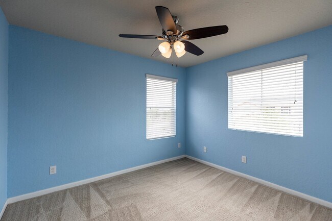 Building Photo - 3534 York Crest