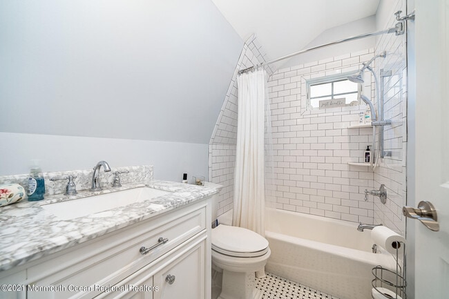 Building Photo - 13 Atlantic Ave