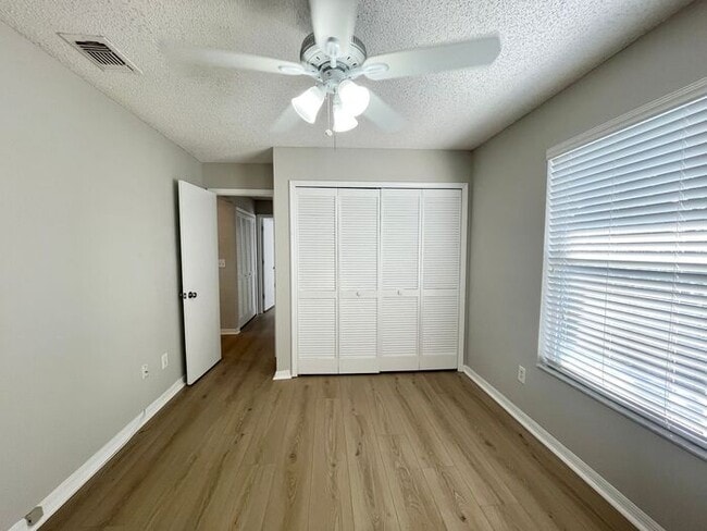 Building Photo - NICE 3/2.5 OVIEDO TWO-STORY HOME OFF DEAN ROAD
