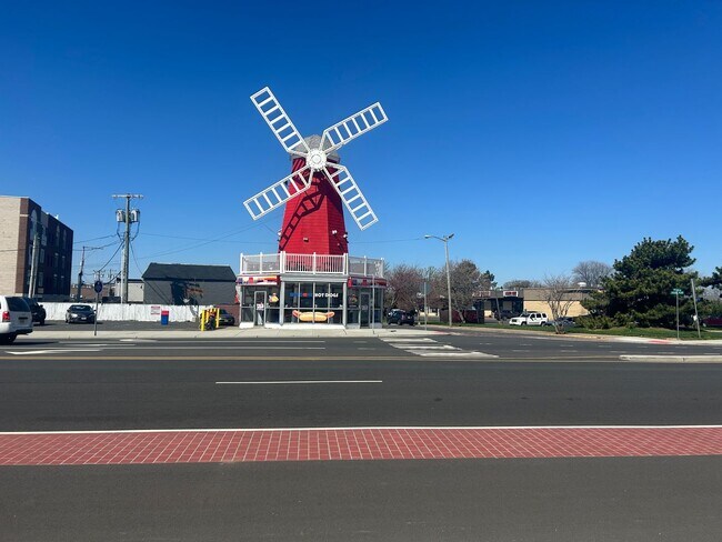 Building Photo - 45 2nd Ave