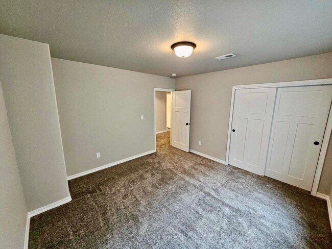 Building Photo - Stunning 4 Bedroom Ranch Home in Falcon!