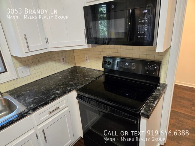 Building Photo - 3053 Brandy Ln