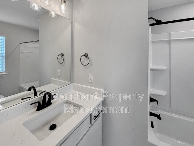 Building Photo - 137 Gervais Cir