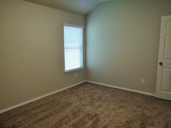 Building Photo - 1009 Platte River Dr