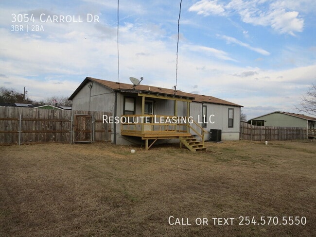 Building Photo - 3054 Carroll Dr