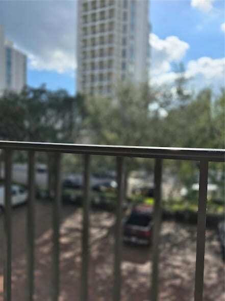 Building Photo - 105 4th Ave NE