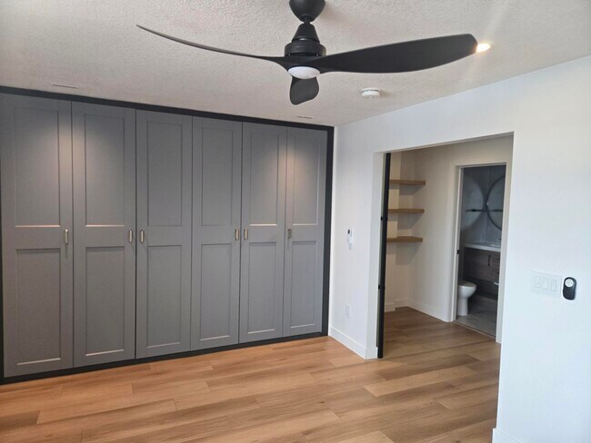 Building Photo - 503 2nd St