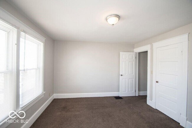 Building Photo - 1541 E Ohio St