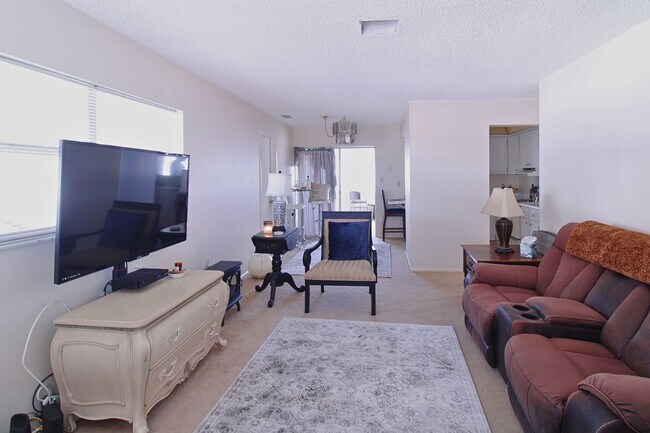 Building Photo - Charming Unfurnished 2-Bedroom Home in 55+ Community with Pool & Amenities