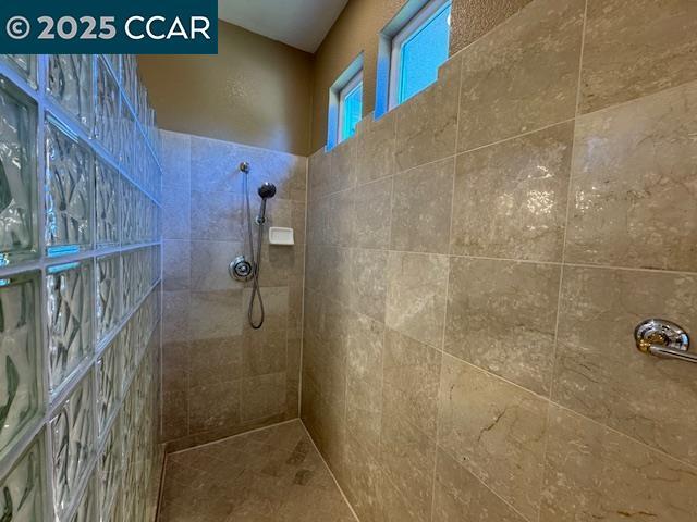 Building Photo - 2551 Alamo Country Cir