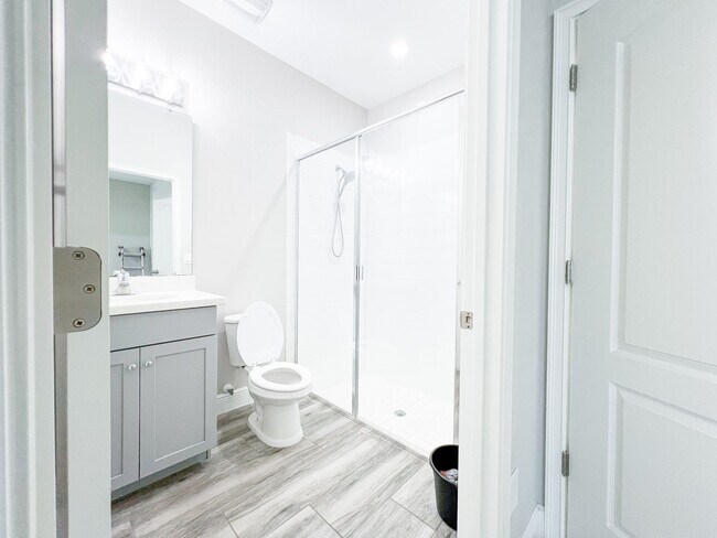 Building Photo - Luxury 4-Bedroom Townhome in Laureate Park – Now Available!